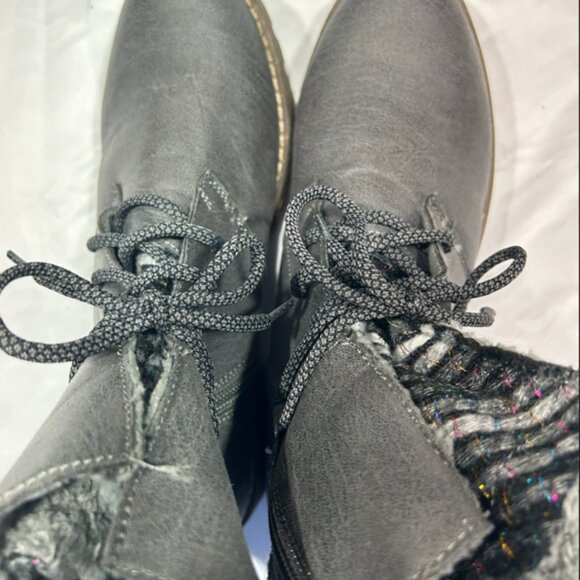 New (without tags) Muk Luks Grey Ankle Boots Size 10 - Picture 5 of 5